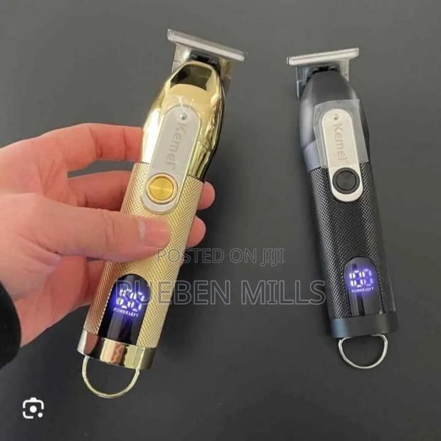 Kemei KM-1760 Hair Clipper and Beard Trimmer Shaving Machine · Photo 5