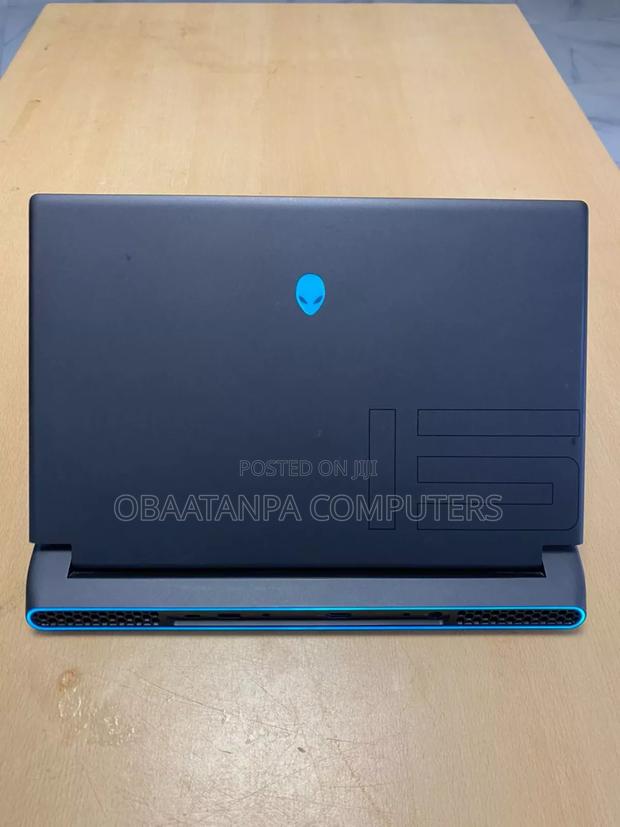 Laptop Dell Alienware M15 R6 16GB AMD Ryzen 9 SSD 512GB · Photo 3