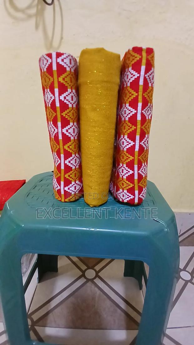 Quality Handwoven Kente 6-Yards · Photo 3