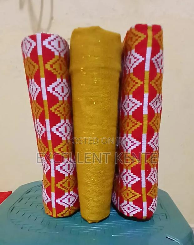 Quality Handwoven Kente 6-Yards · Photo 1