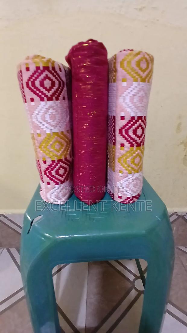 Handwoven Kente · Photo 6