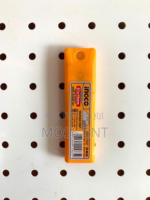 10 PCS Utility Knife Blades Set - Hukb61001 · Photo 3