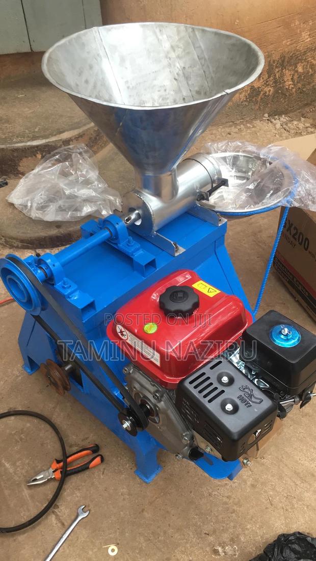 Fufu Pounding Machine Electric and Engine · Photo 2