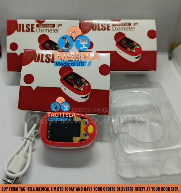 Pulse Oximeter (Child Fingertip) · Photo 2