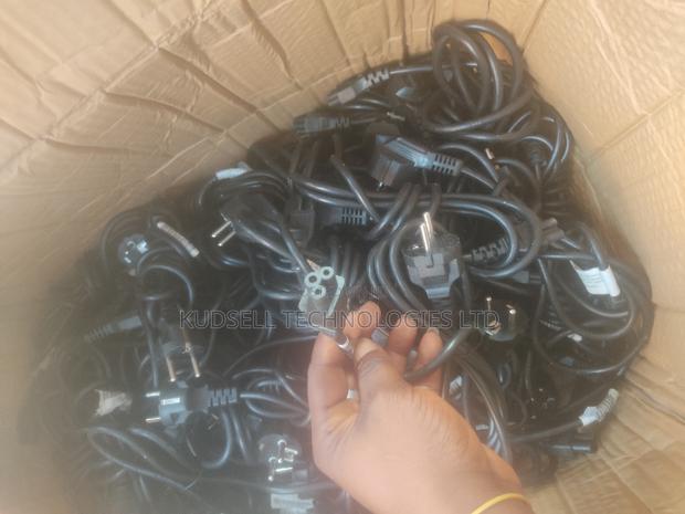 Plug AC Laptop Power Cable · Photo 1