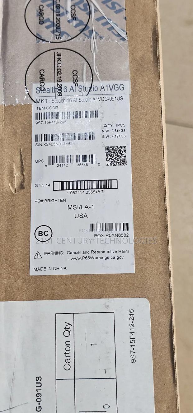 New Laptop MSI 32GB Intel SSD 1T · Photo 1
