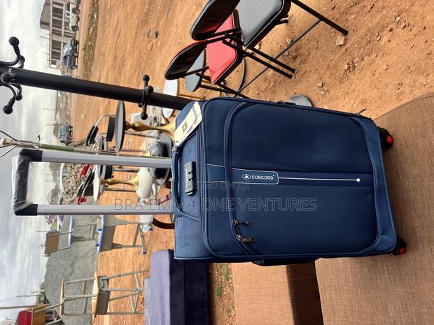 Small Size Traveling Bag/Hand Luggage · Photo 3