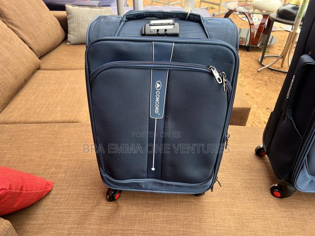 Small Size Traveling Bag/Hand Luggage · Photo 1