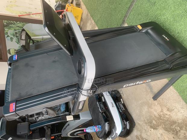 Treadmill Machine · Photo 2