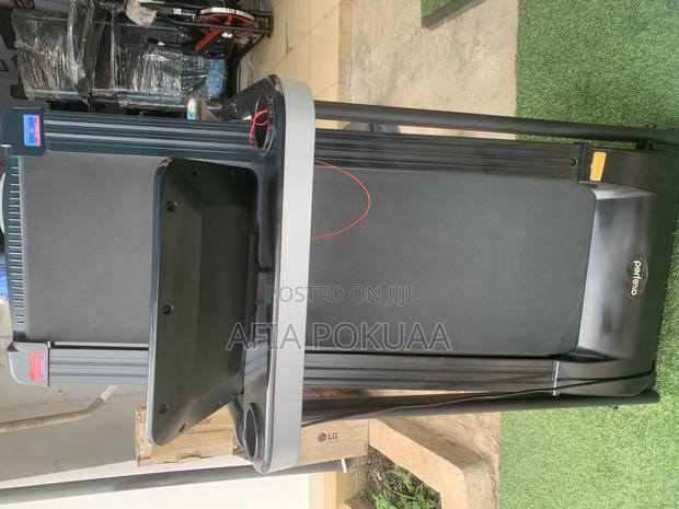 Treadmill Machine · Photo 4