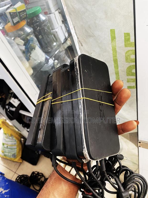 Original ASUS 20v~10A 200w AC Adapter for Asus Zen Book. · Photo 1