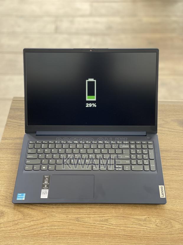 New Laptop Lenovo IdeaPad 1 4GB Intel SSD 256GB · Photo 3
