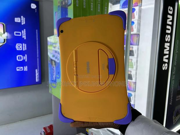 New Tablet 64 GB Yellow · Photo 2