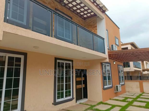 Furnished 3bdrm House in Unique Key Agency, Airport Residential Area · Photo 3