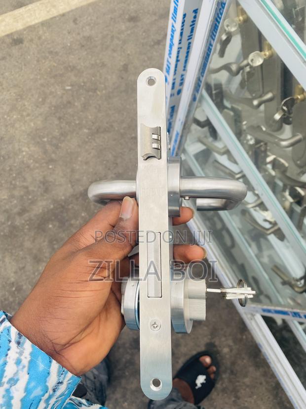 Door Lock SA Rosette Style (Cove Handle) · Photo 1