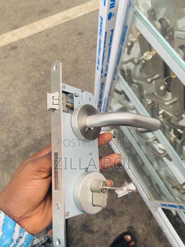 Door Lock SA Rosette Style (Cove Handle) · Photo 3