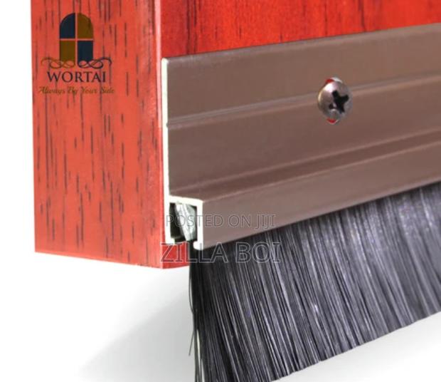 Door Bottom Seal Waterproof Stripping · Photo 3