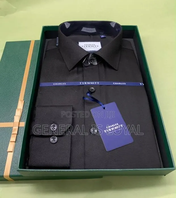 Charles Tyrwhitt Men Black Long Sleeve
