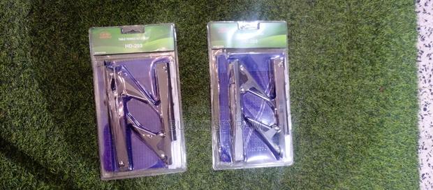 Table Tennis Net and Stand · Photo 1