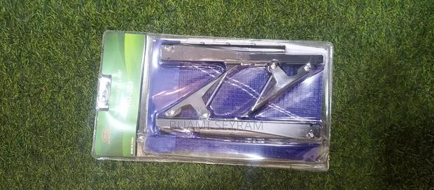 Table Tennis Net and Stand · Photo 4