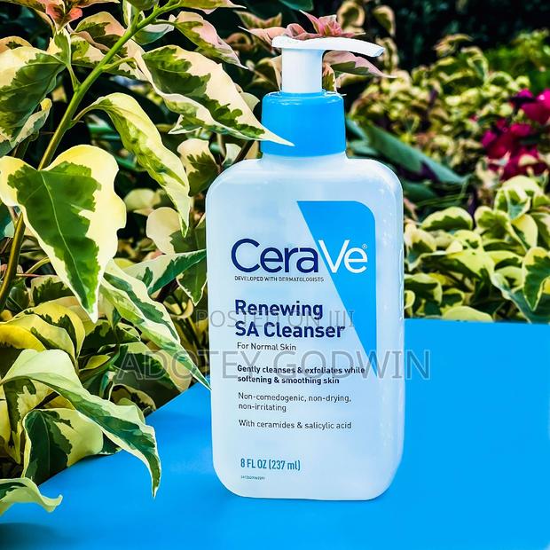 Cerave Renewing Sa Cleanser · Photo 1