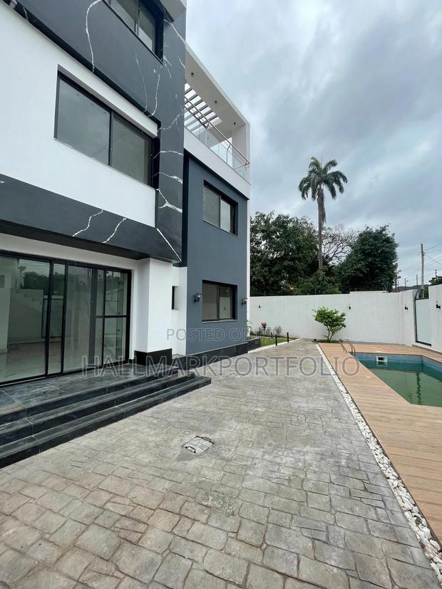 5bdrm Townhouse / Terrace in Cantonments for rent · Photo 2