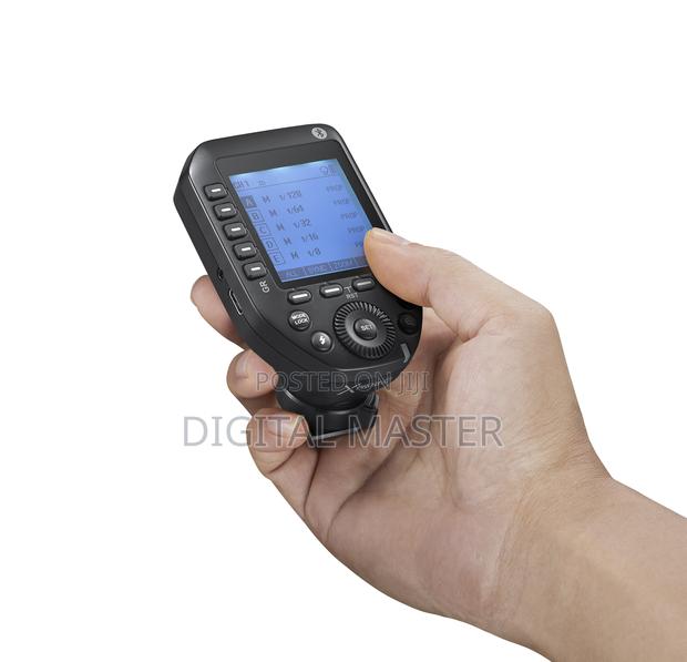 Godox Xpro II C TTL Wireless Flash Trigger for Canon Cameras · Photo 7