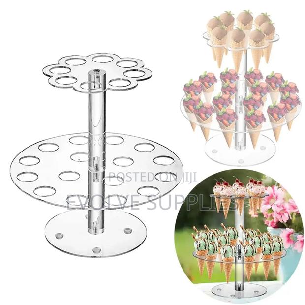 Double Layered Cone Stand · Photo 4