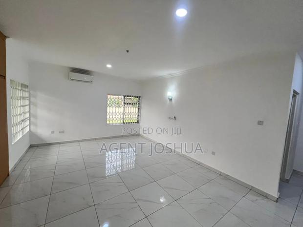 4bdrm House in Regimanuel Golden, Airport Residential Area for rent · Photo 5
