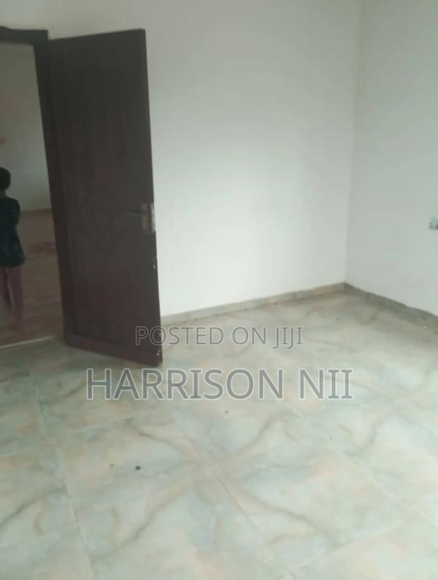 3bdrm Apartment in Kasoa, New Market for rent · Photo 3