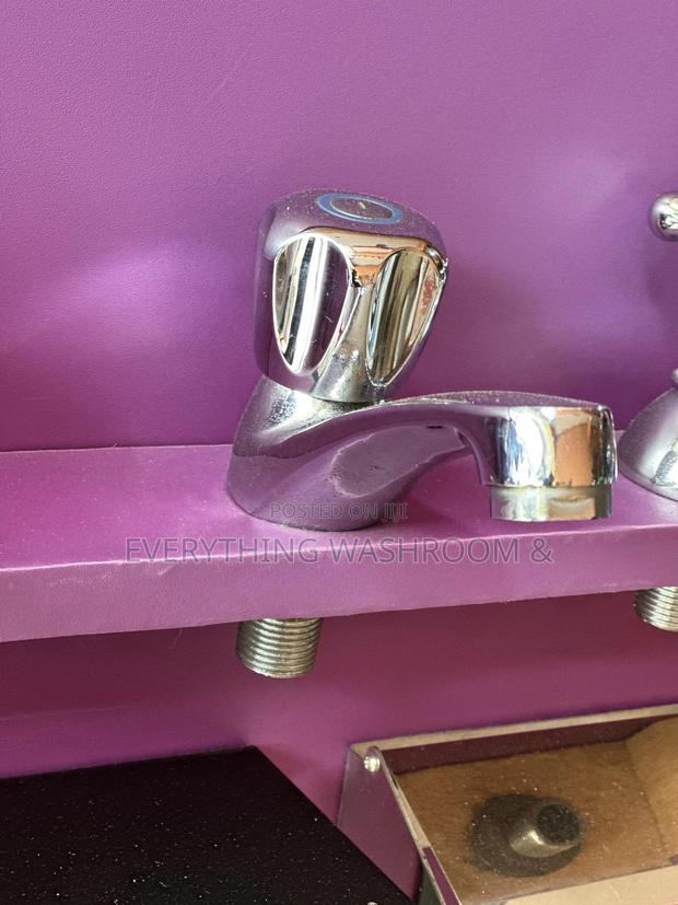 Basin Taps_taps for Handwash Basin_stainless · Photo 2