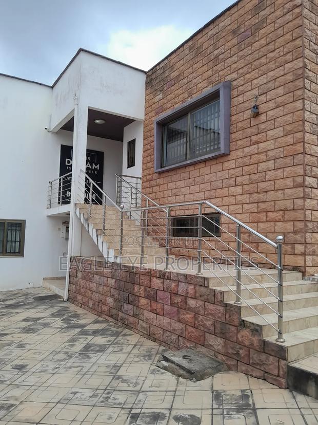 4bdrm House in Kwabenya for sale · Photo 1
