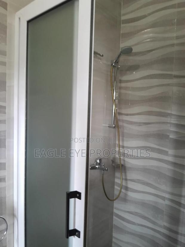 4bdrm House in Kwabenya for sale · Photo 8