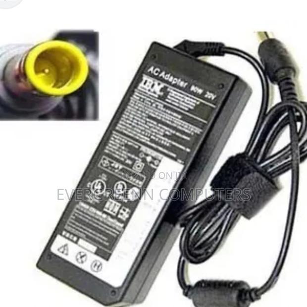Lenovo Round Pin Yellow Charger · Photo 1