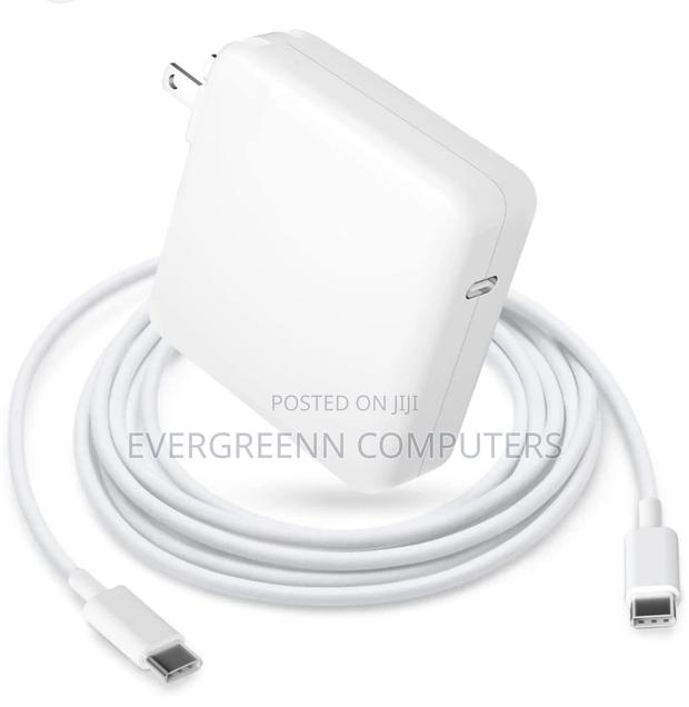 Type C Charger for Macbook Pro/Air · Photo 1
