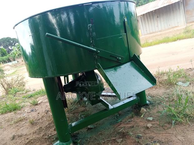 Multipurpose Pan Mixer · Photo 2