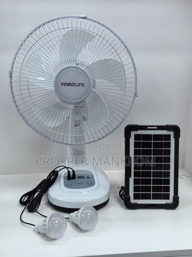 Table Top Solar and Rechargeable Fan · Photo 1