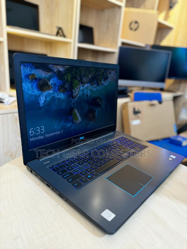 Laptop Dell G3 17 3579 16GB Intel Core i7 SSD 512GB · Photo 2