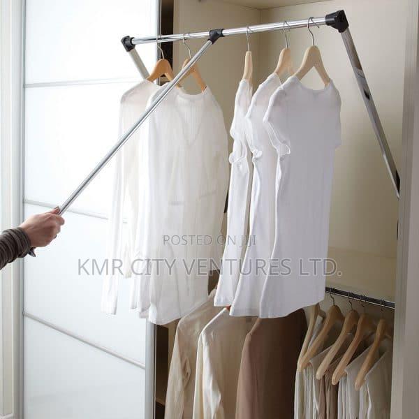 Pull Down Wardrobe Lift · Photo 4