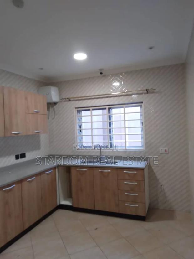 3bdrm Duplex in Spintex for rent · Photo 4