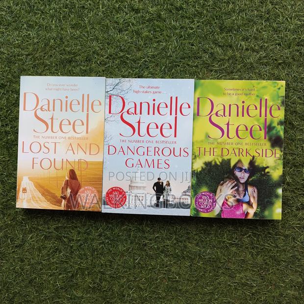 Danielle Steel Novels · Photo 3