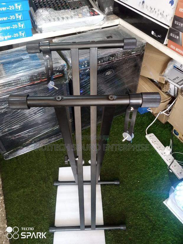 Keyboard Stand · Photo 3