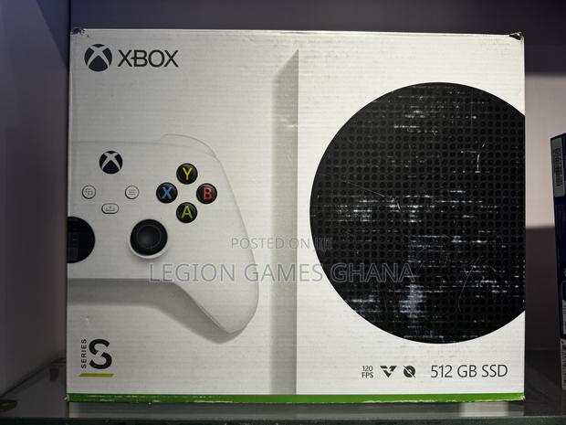 Microsoft Xbox Series S · Photo 2