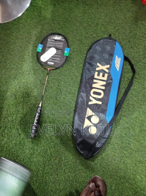 Badminton Racket · Photo 2