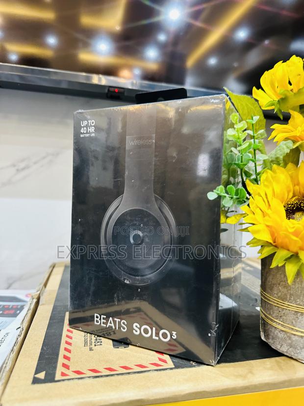 Better Deal on Beats Solo 3 Headphones · Photo 1