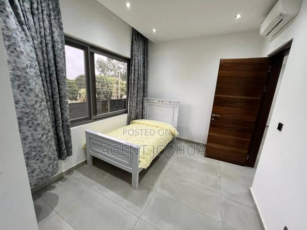 Furnished 4bdrm House in Regimanuel Estate, Airport Residential Area · Photo 6