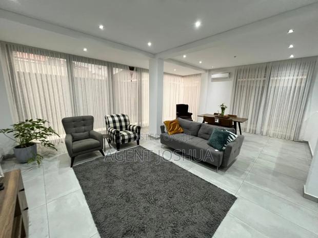 Furnished 4bdrm House in Regimanuel Estate, Airport Residential Area · Photo 3