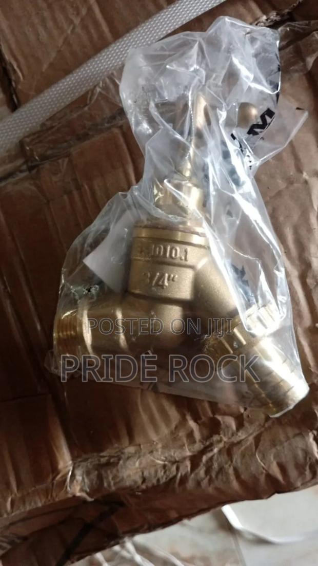 Garden Hose Tap, Poly Tank Tap · Photo 1