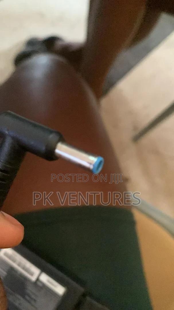 HP 65W Blue Pin Laptop Power Adapter · Photo 2