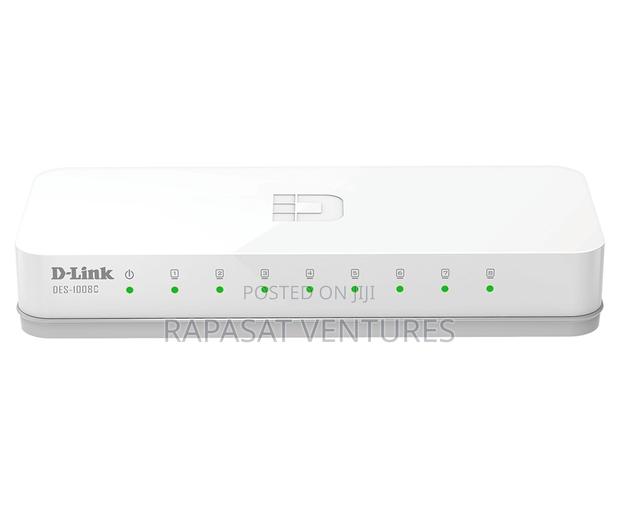 D-Link 8 Port 10/100 MBPS Unmanaged Switch Des-1008c · Photo 1